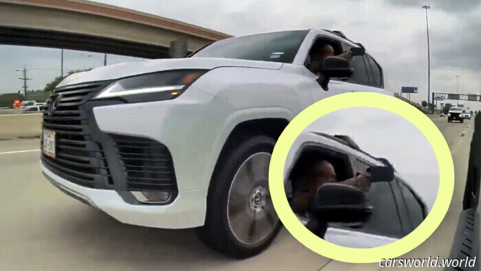 Conductor De Lexus Se Enfurece En La Carretera Con Cybertruck | Carscoops